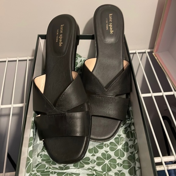 Kate Spade New York Black Slides - Picture 1 of 2